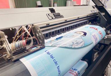 Khi nào nên chọn in UV thay vì in decal dán?