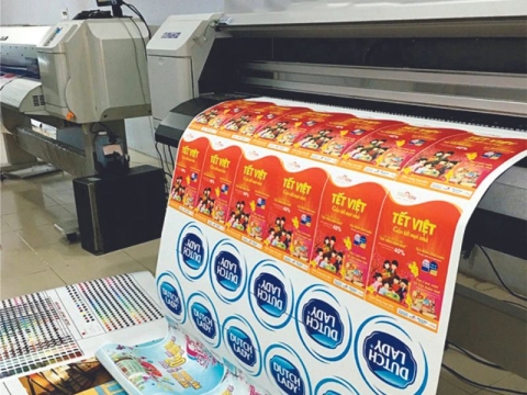 In decal số lượng ít cho cửa hàng nhỏ